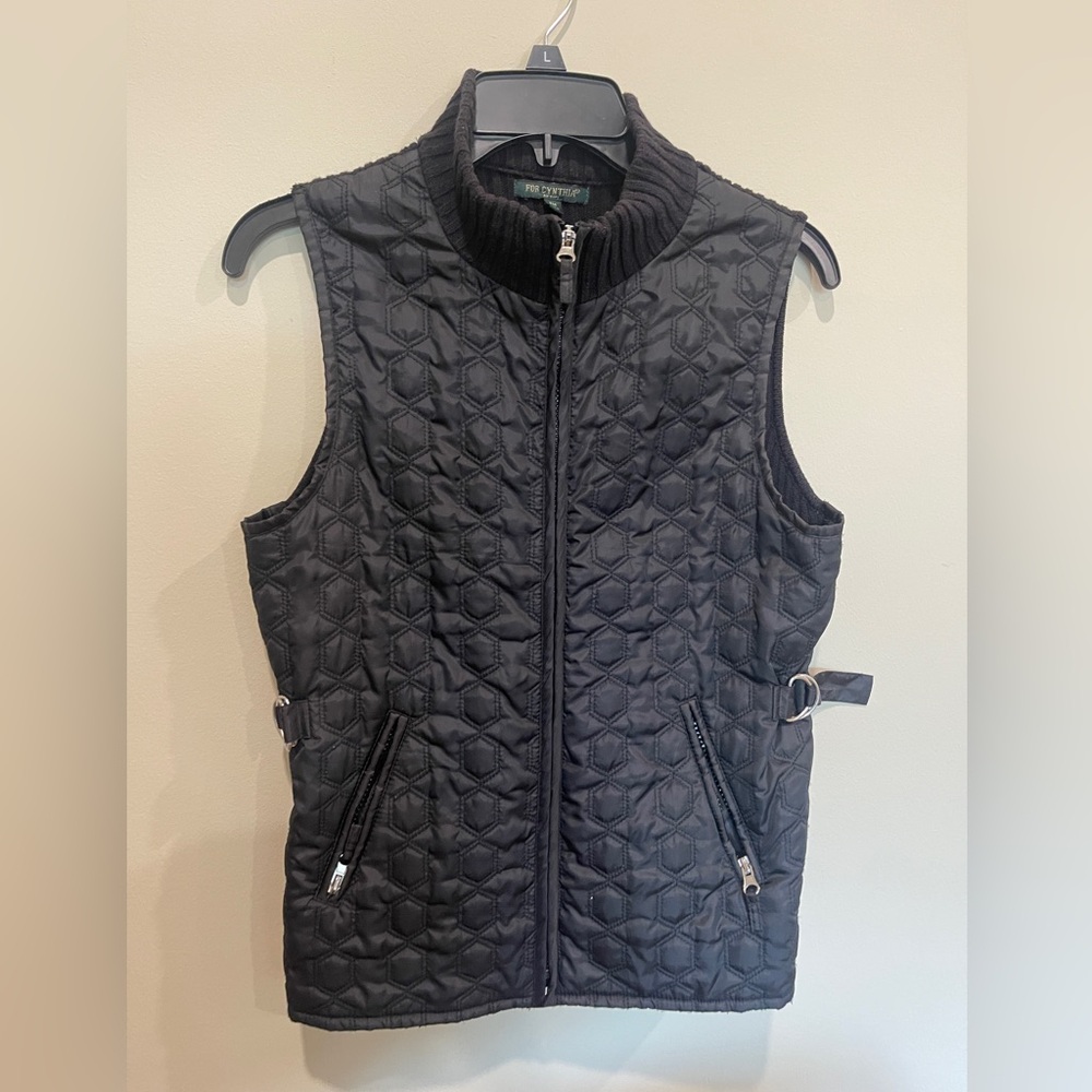 Quilted/sweater vest zip front